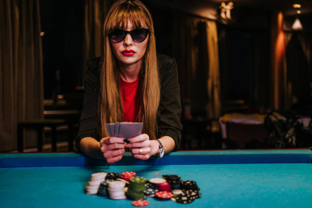 cendana live-dealer Roulette table with betting grid and dealer spinning wheel