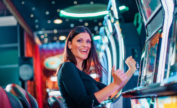 Live-dealer Baccarat table with croupier and betting interface on cendana
